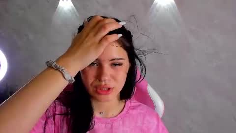 baby_sunsh1ne_ online show from June 14, 2:24 am