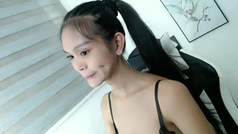Snapshot of baby_zoexx chatting on April 9, 8:09 am baby_zoexx online show from April 9, 8:09 am