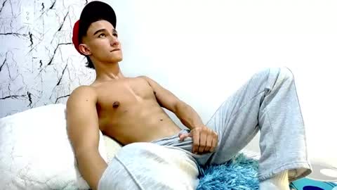 Snapshot of babyandy_ chatting on August 7, 12:01 am ANDY online show from August 7, 12:01 am