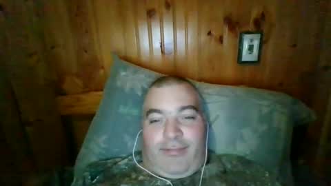 Snapshot of babybaby83 chatting on December 5, 10:45 pm Darren online show from December 5, 10:45 pm