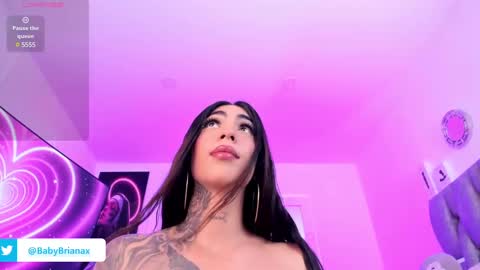 Snapshot of babybriexxx_ chatting on February 23, 5:29 pm Brianna online show from February 23, 5:29 pm