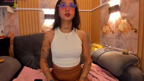 Snapshot of babycam7 chatting on March 30, 9:38 pm Babycam online show from March 30, 9:38 pm