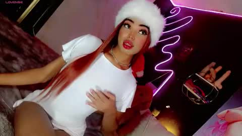 Snapshot of babycharol01 chatting on June 6, 6:07 am babycharol01 online show from June 6, 6:07 am