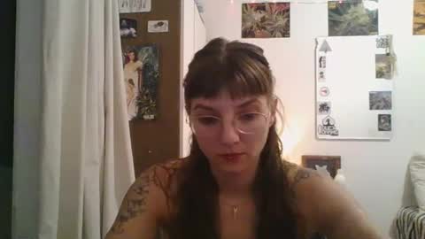 babydemon6 online show from December 1, 10:21 pm
