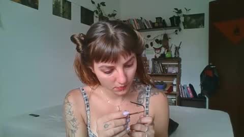 babydemon6 online show from December 13, 1:33 pm