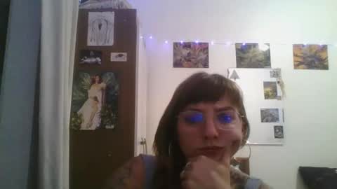 babydemon6 online show from December 13, 11:17 pm