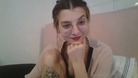 babydemon6 online show from September 30, 12:15 am