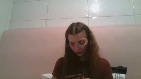 babydemon6 online show from September 30, 9:31 pm