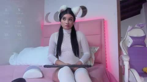 mia online show from November 10, 6:40 pm