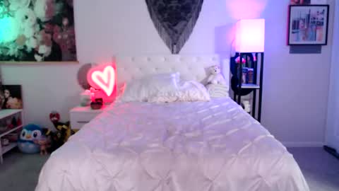 akira online show from November 18, 6:18 am