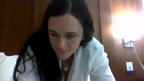 Snapshot of babygirl22bb chatting on December 14, 1:00 am babygirl22bb online show from December 14, 1:00 am