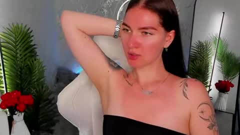 Sophia online show from June 17, 12:35 am