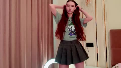 Snapshot of babylisabrown chatting on May 14, 4:30 am Annie online show from May 14, 4:30 am