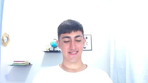 Snapshot of babymaik chatting on December 30, 11:49 pm babymaik online show from December 30, 11:49 pm