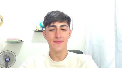 Snapshot of babymaik chatting on February 21, 11:54 pm babymaik online show from February 21, 11:54 pm