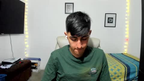 Snapshot of babymaik chatting on September 18, 9:06 pm babymaik online show from September 18, 9:06 pm