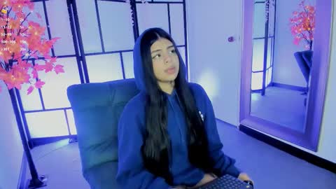 Snapshot of babypeachie_ chatting on March 6, 6:43 am Babie online show from March 6, 6:43 am