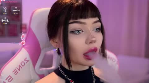 Snapshot of babyroxynill chatting on April 7, 7:36 pm Nika online show from April 7, 7:36 pm
