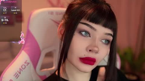 Snapshot of babyroxynill chatting on April 8, 7:58 pm Nika online show from April 8, 7:58 pm