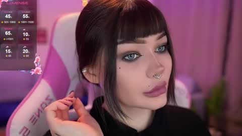 Snapshot of babyroxynill chatting on April 21, 10:01 pm Nika online show from April 21, 10:01 pm