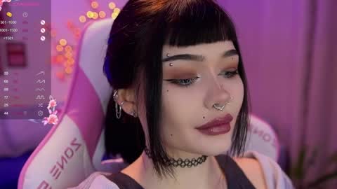 Snapshot of babyroxynill chatting on May 27, 10:07 pm Nika online show from May 27, 10:07 pm