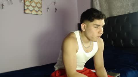 Hey Im Zayn good to see u here online show from October 4, 8:18 pm