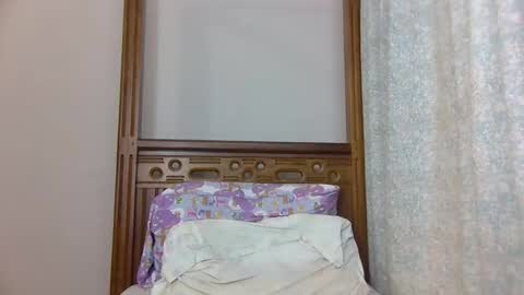 Snapshot of babytylerr chatting on October 9, 11:19 am babytylerr online show from October 9, 11:19 am