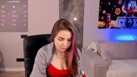 Snapshot of babyy_doll chatting on December 9, 8:00 am JOIN FAN CLUB TO GET MY CONTENT FOR FREE online show from December 9, 8:00 am