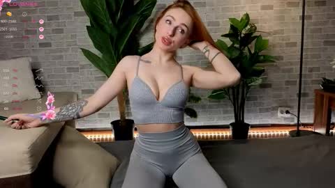 Snapshot of babyyyluna chatting on October 29, 2:58 am BabyyyLuna online show from October 29, 2:58 am