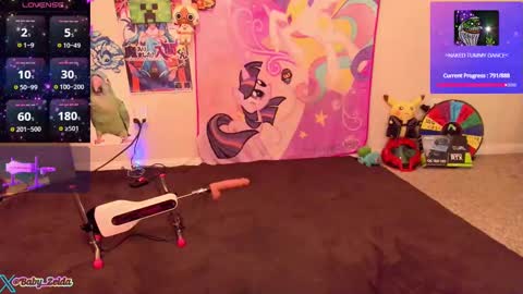 Snapshot of babyzelda chatting on December 8, 8:41 am BabyZelda online show from December 8, 8:41 am