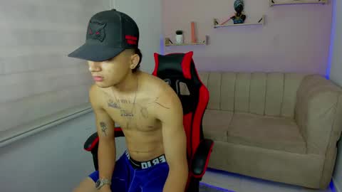 bad_boy__777 online show from February 14, 12:47 pm