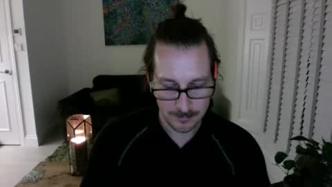 Snapshot of bad_dad43 chatting on December 14, 8:24 pm Bad dad43 online show from December 14, 8:24 pm