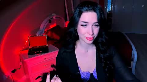 Miss Desire...do you remember online show from December 4, 6:11 am