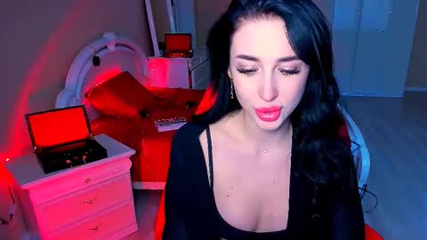 Miss Desire...do you remember online show from December 17, 11:28 am