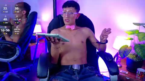 Damian  online show from June 11, 2:33 am