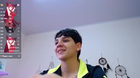 Snapshot of bad_giirl__ chatting on December 9, 3:33 pm Anna online show from December 9, 3:33 pm