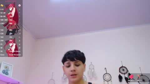 Snapshot of bad_giirl__ chatting on December 17, 5:15 pm Anna online show from December 17, 5:15 pm