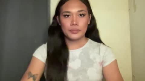Snapshot of bad_kitty_amara chatting on March 11, 1:44 am AMARA - FOLLOW ME AND THUMBS UP online show from March 11, 1:44 am