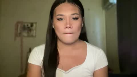 Snapshot of bad_kitty_amara chatting on April 19, 1:38 am AMARA - FOLLOW ME AND THUMBS UP online show from April 19, 1:38 am