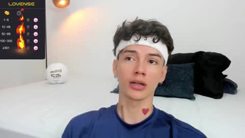 Snapshot of badboy_one chatting on January 25, 12:47 pm jhojan online show from January 25, 12:47 pm