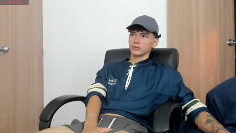 Snapshot of badboy_one chatting on February 5, 1:44 pm jhojan online show from February 5, 1:44 pm