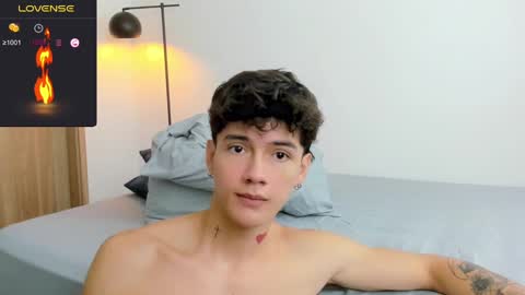 Snapshot of badboy_one chatting on February 19, 12:55 pm jhojan online show from February 19, 12:55 pm