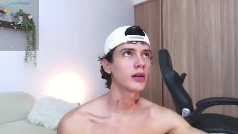 Snapshot of badboy_one chatting on September 29, 8:35 pm jhojan online show from September 29, 8:35 pm