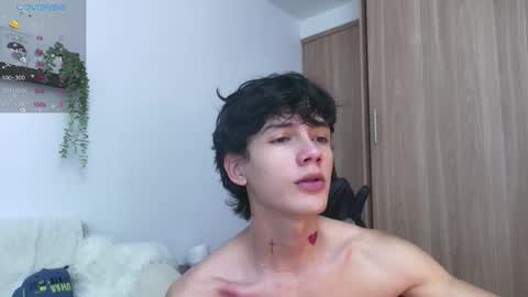 Snapshot of badboy_one chatting on October 4, 9:57 pm jhojan online show from October 4, 9:57 pm