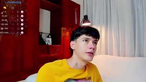 Snapshot of badboy_one chatting on October 24, 9:44 pm jhojan online show from October 24, 9:44 pm