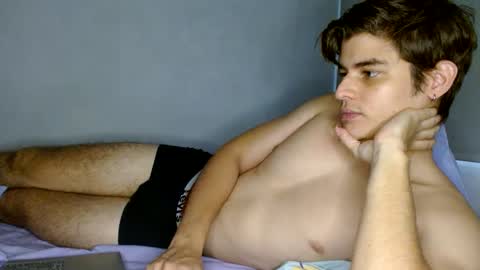 badbunny_69_ online show from January 21, 8:32 pm