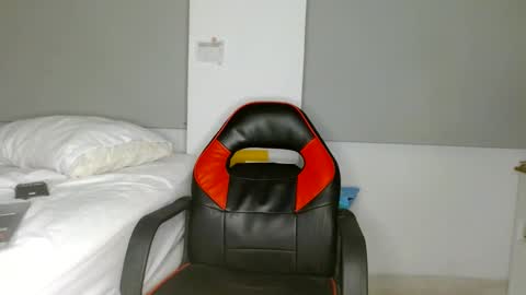 badbunny_69_ online show from February 3, 11:20 am