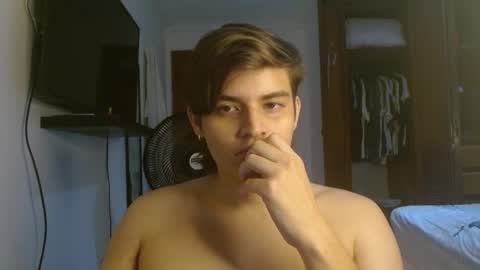 badbunny_69_ online show from February 9, 7:23 am