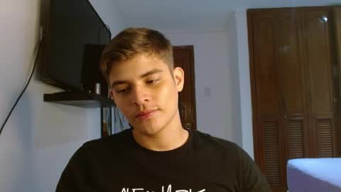 badbunny_69_ online show from March 28, 6:13 am