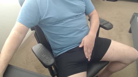 baddaddy77 online show from February 26, 4:17 pm